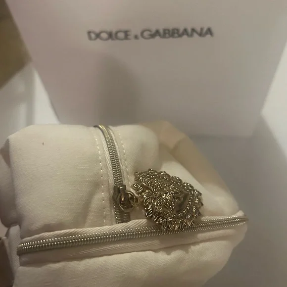 Dolce & Gabbana Cream Cloth Devotion Cosmetic Bag - Picture 4 of 8